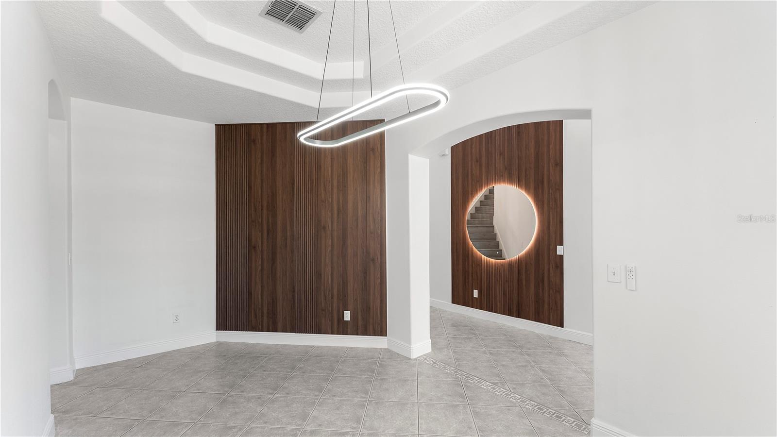 Image 14 of 42 For 2165 The Oaks Boulevard