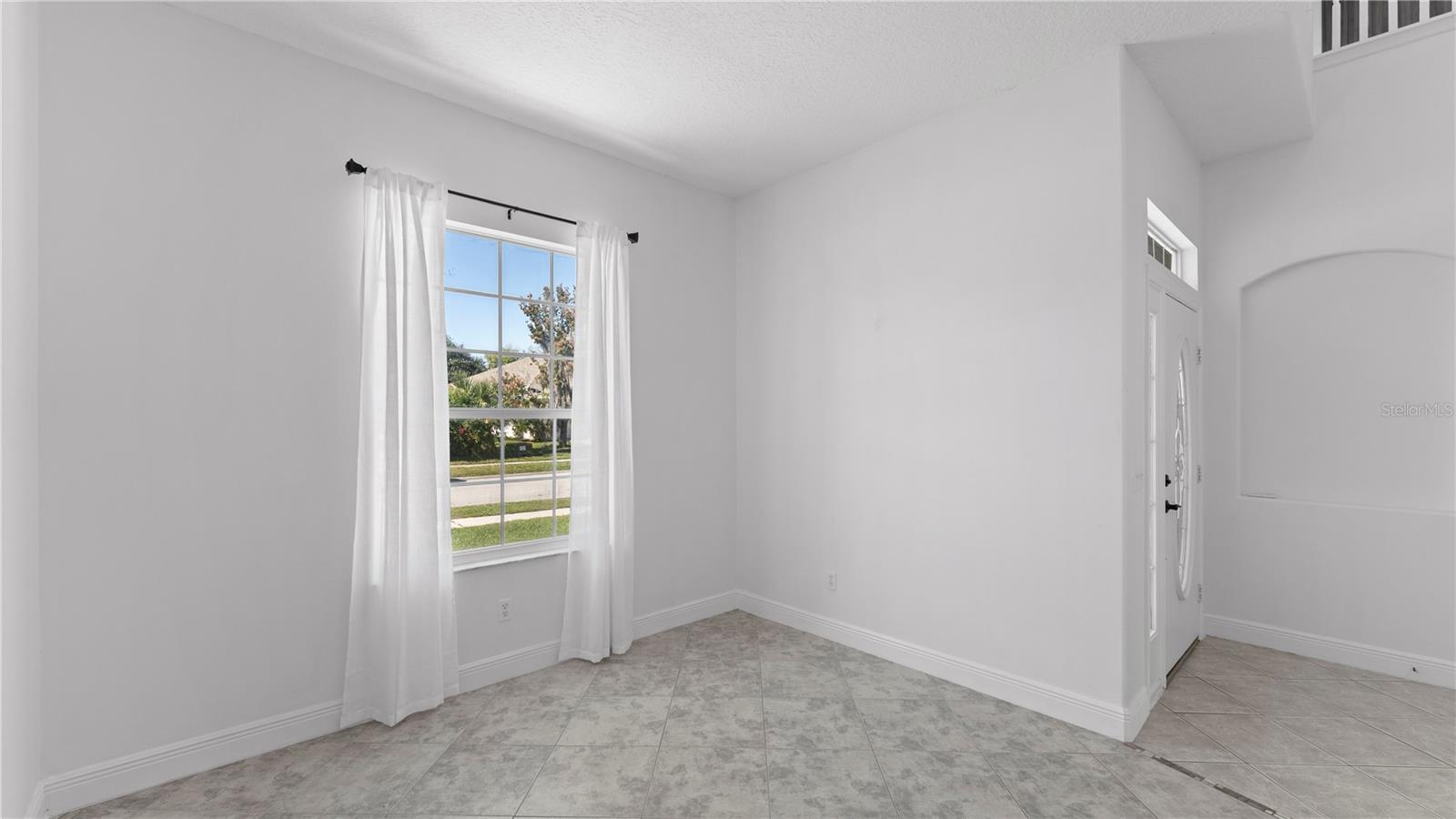 Image 38 of 42 For 2165 The Oaks Boulevard