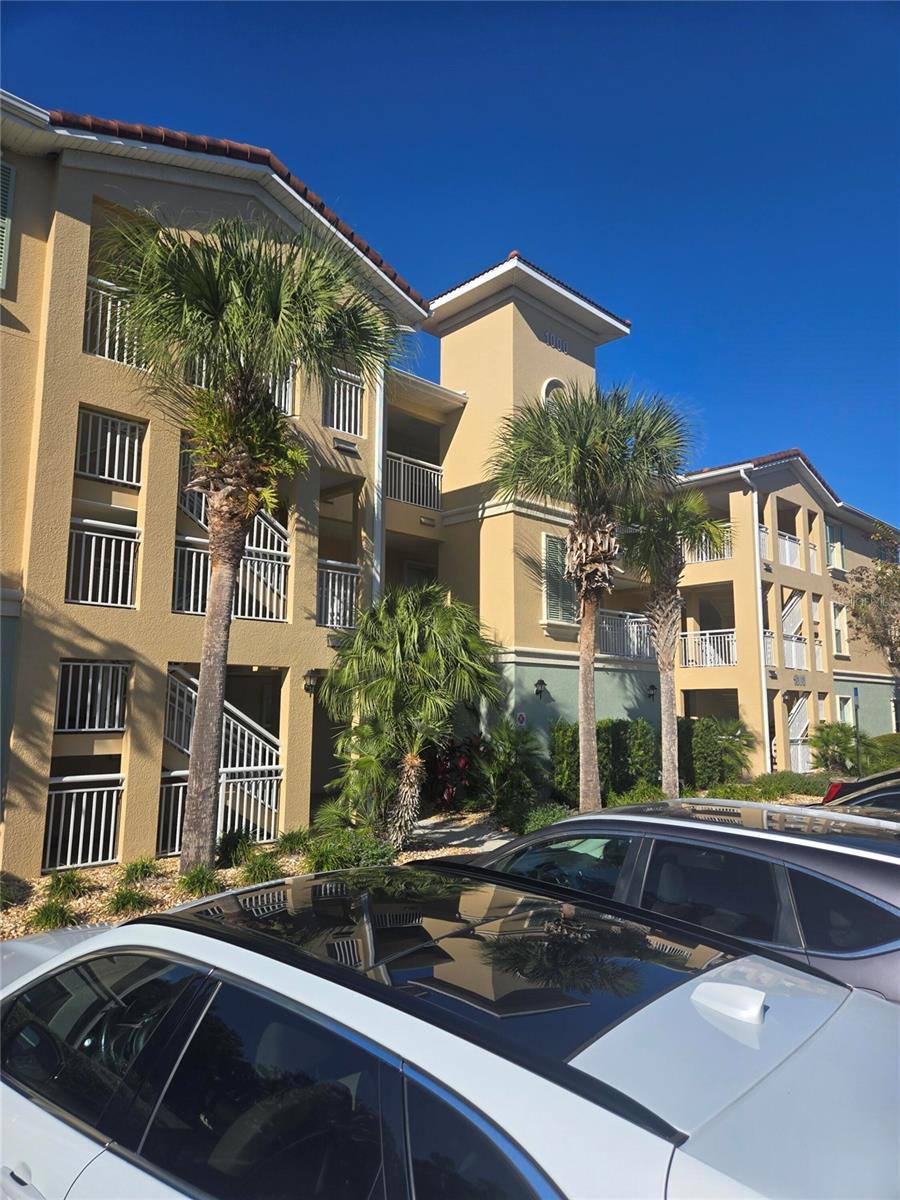 Image 8 of 12 For 1000 Canopy Walk Lane 1012