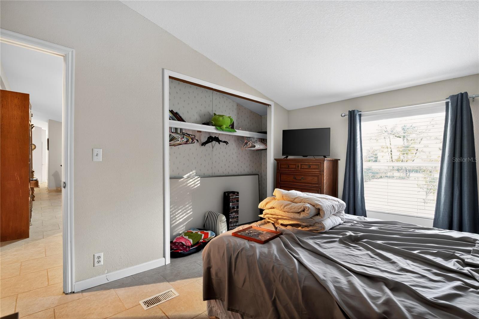 Image 14 of 30 For 782 173rd Avenue