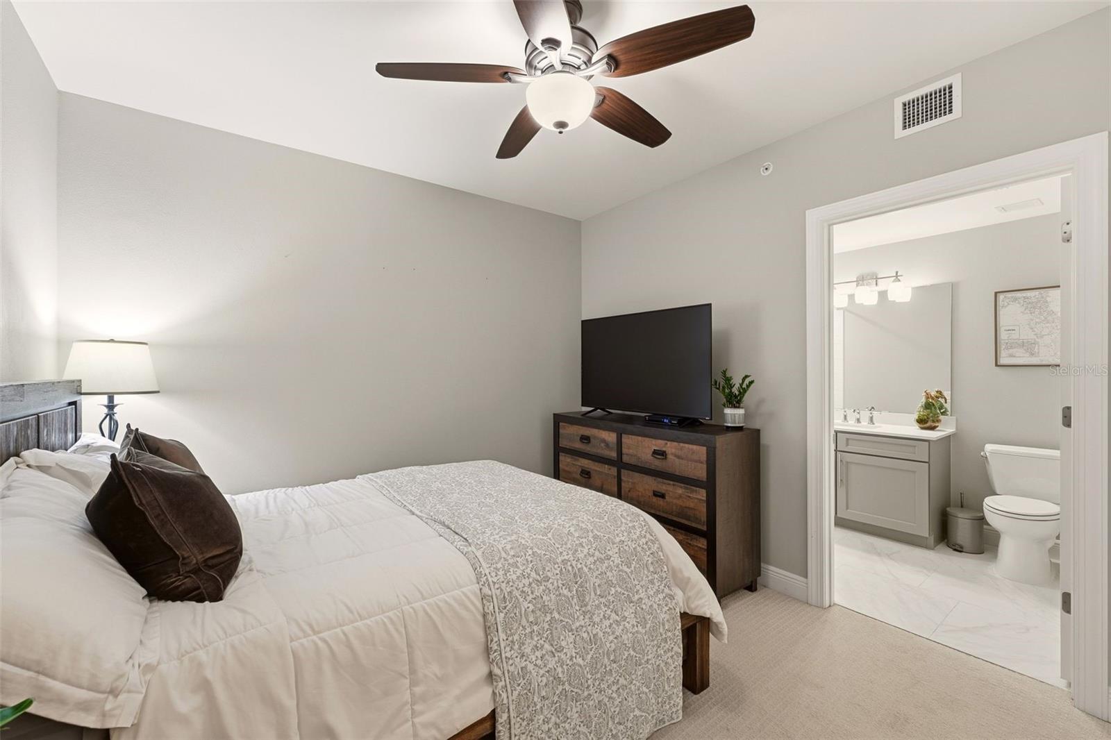 Image 24 of 36 For 16300 County Road 455  615