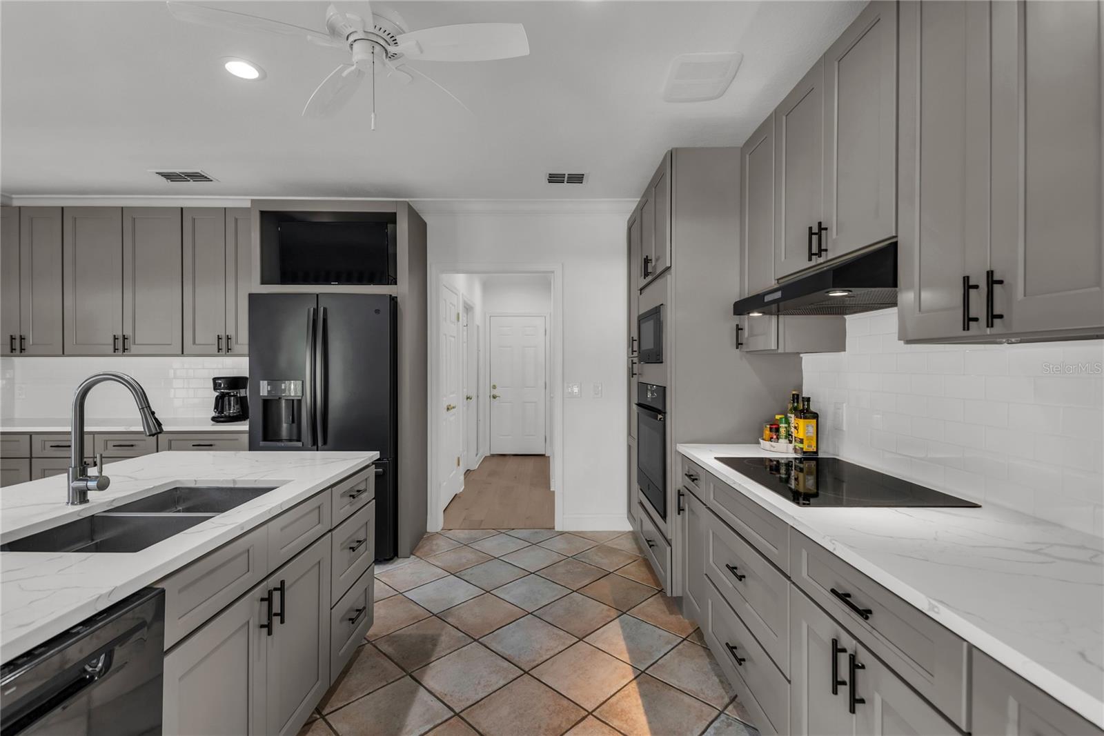 Image 24 of 50 For 5957 Chesapeake Park 60