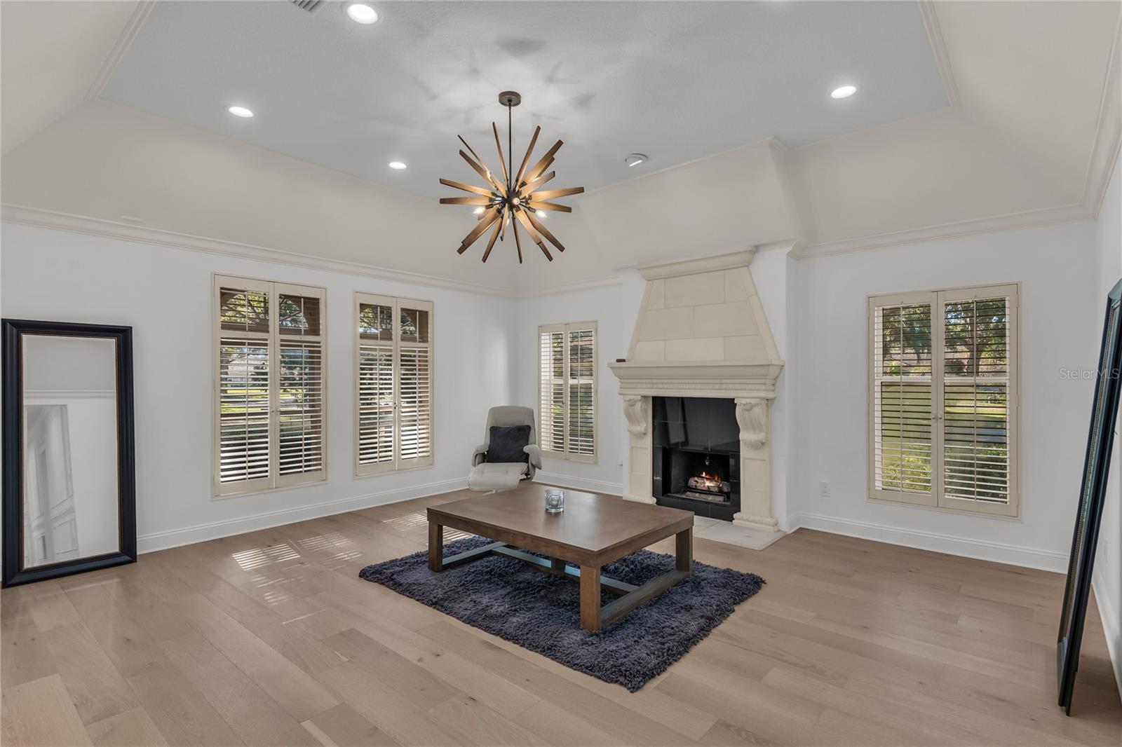 Image 25 of 50 For 5957 Chesapeake Park 60