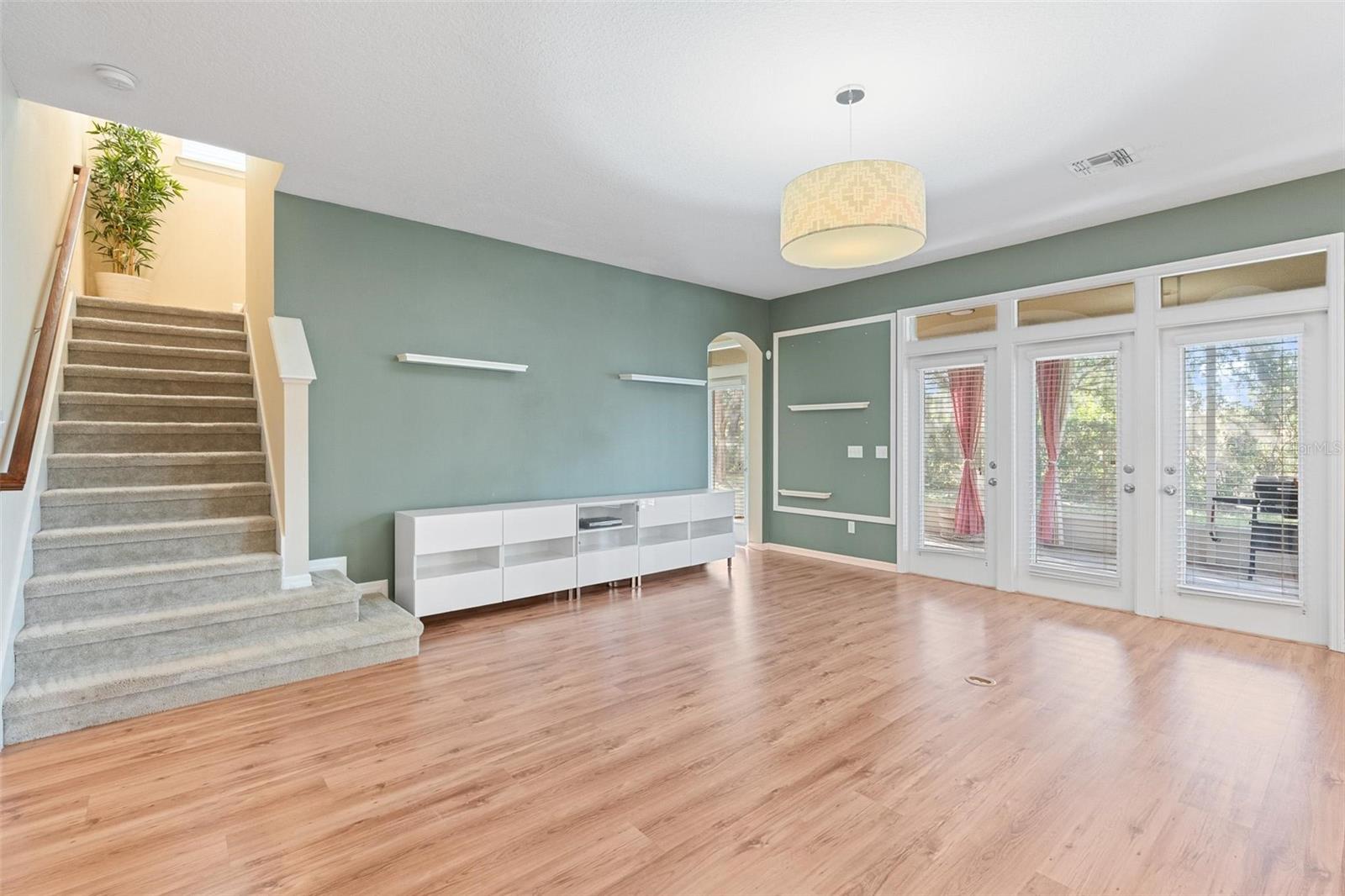 Image 14 of 61 For 6799 Helmsley Circle