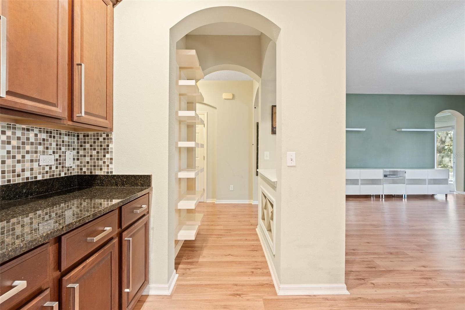 Image 22 of 61 For 6799 Helmsley Circle