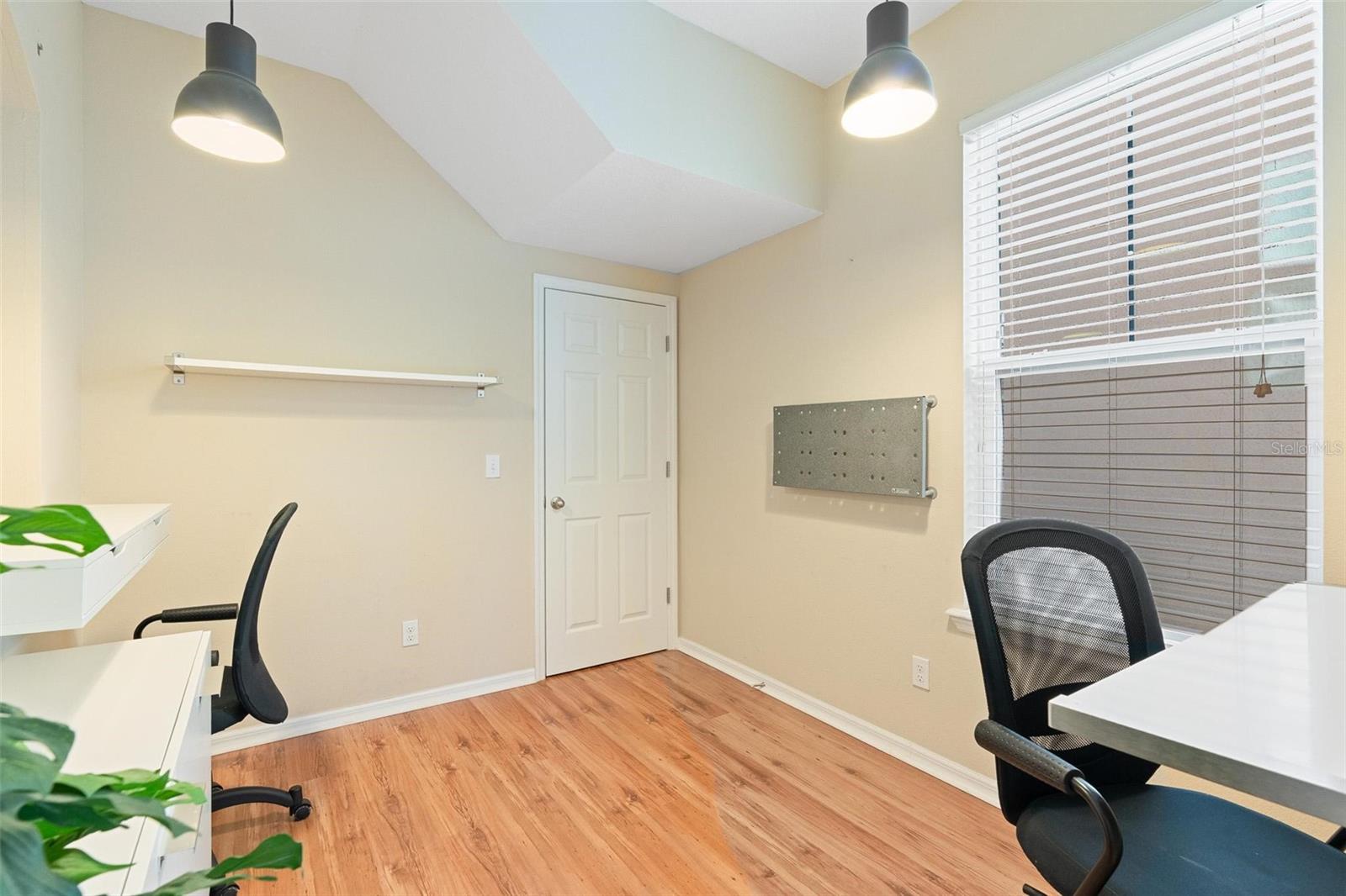 Image 23 of 61 For 6799 Helmsley Circle