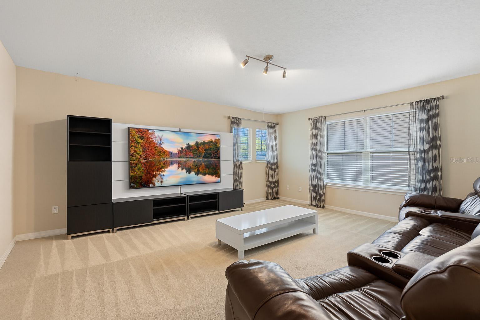 Image 38 of 61 For 6799 Helmsley Circle