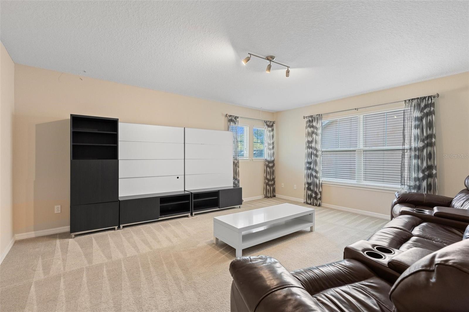 Image 39 of 61 For 6799 Helmsley Circle