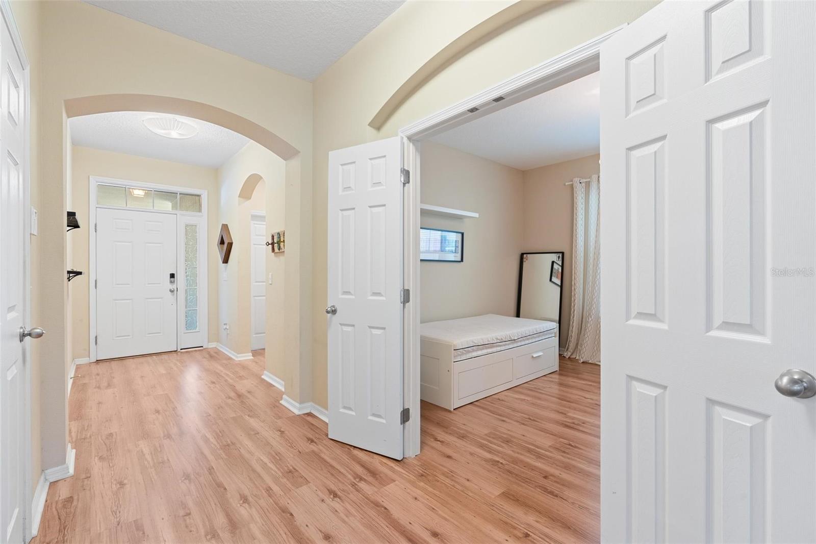 Image 8 of 61 For 6799 Helmsley Circle