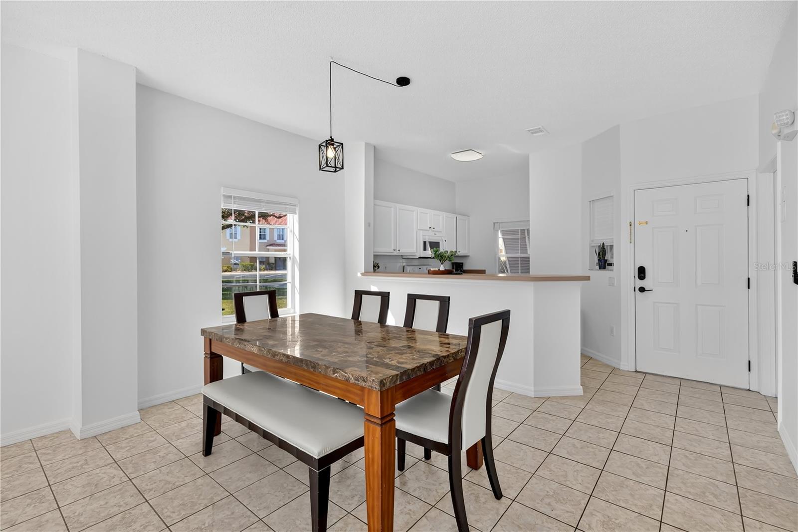 Image 11 of 36 For 1070 Park Ridge Circle