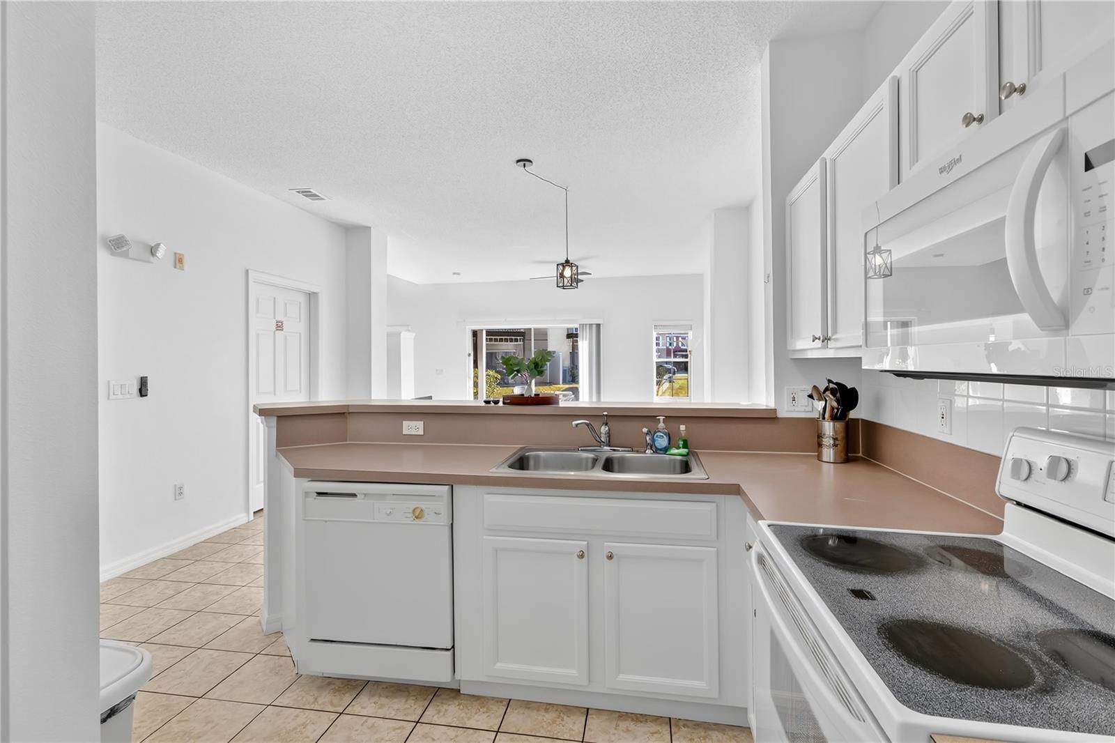 Image 8 of 36 For 1070 Park Ridge Circle