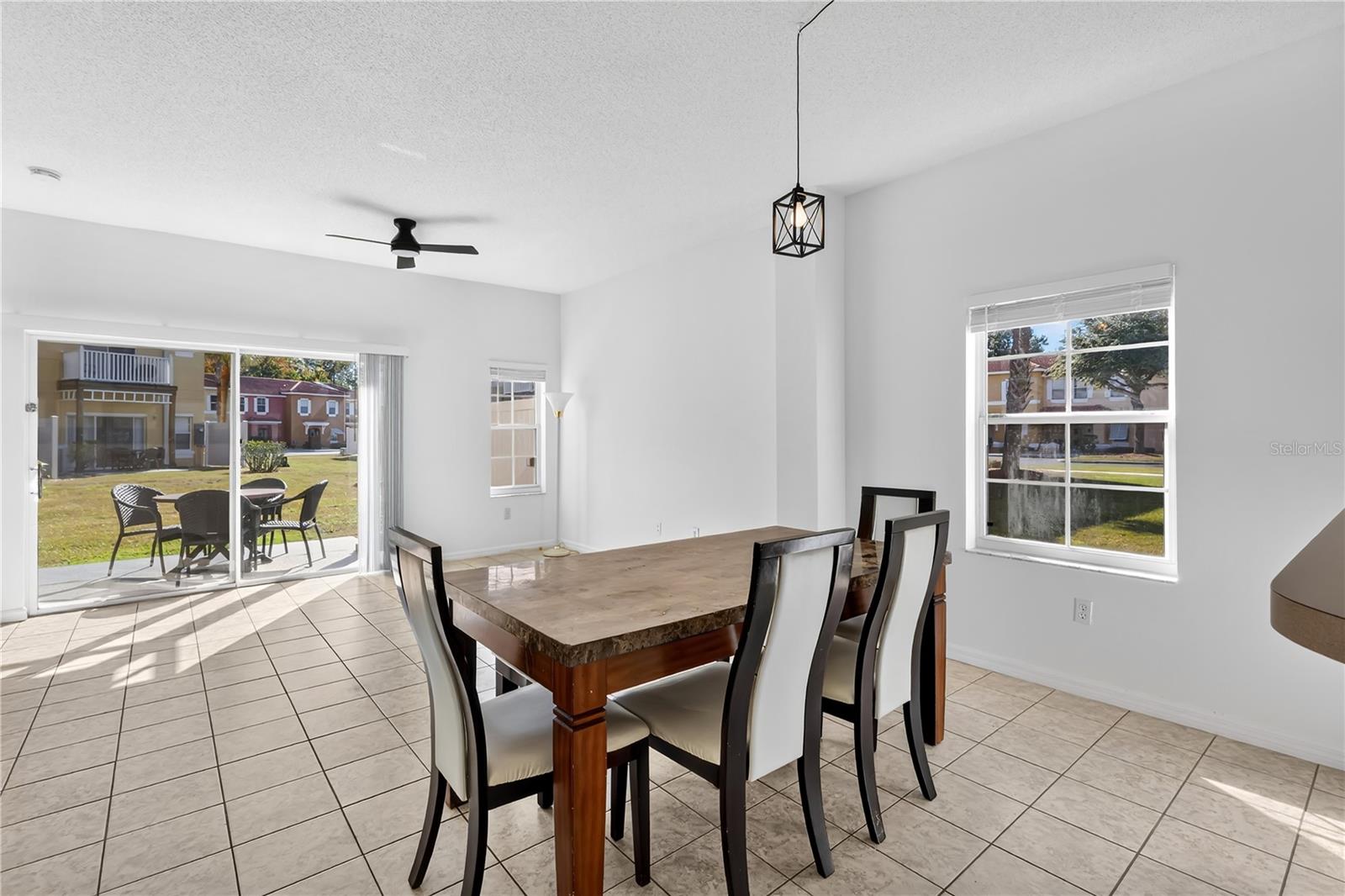 Image 9 of 36 For 1070 Park Ridge Circle