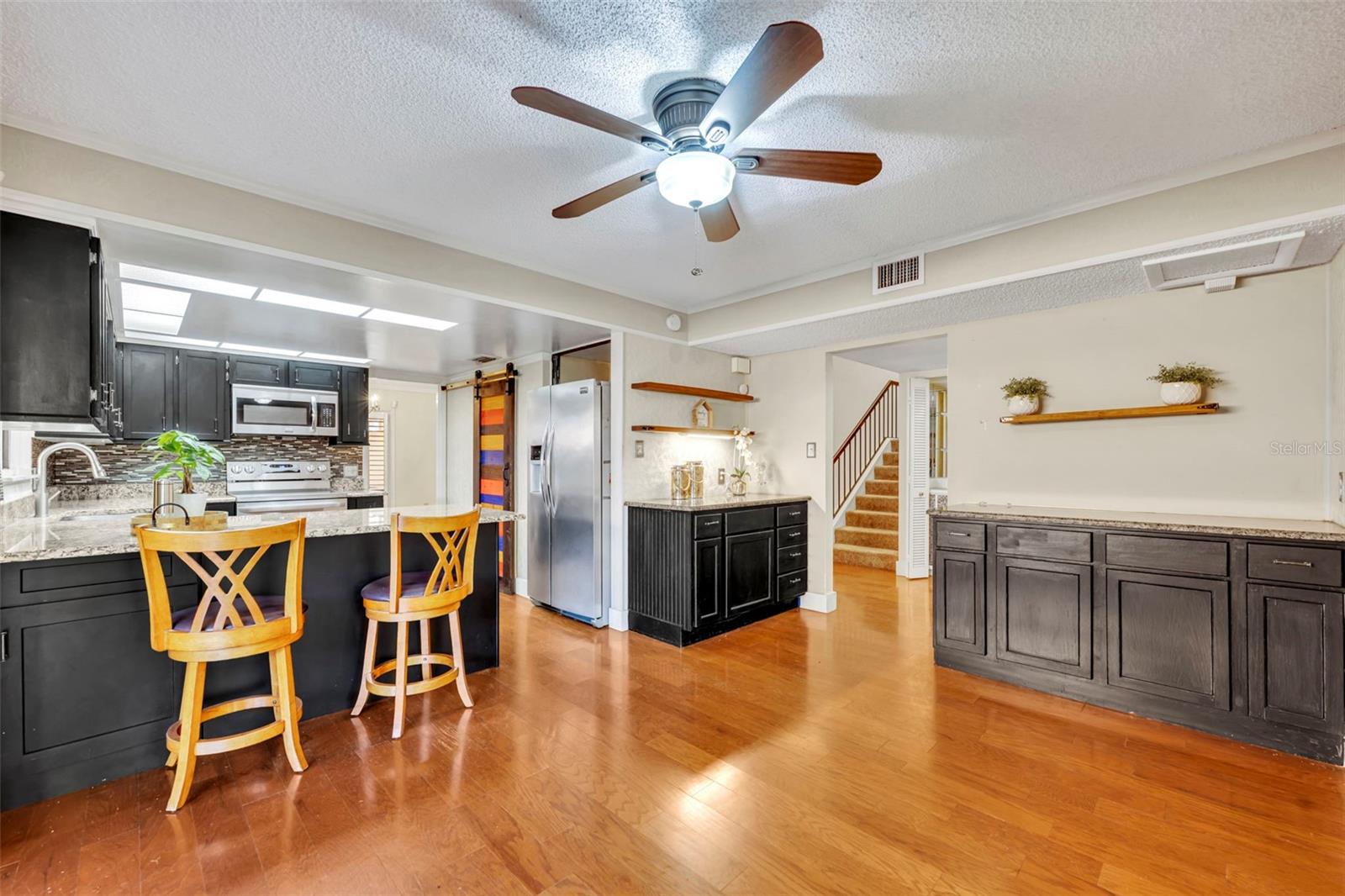 Image 13 of 44 For 115 Oaks Court