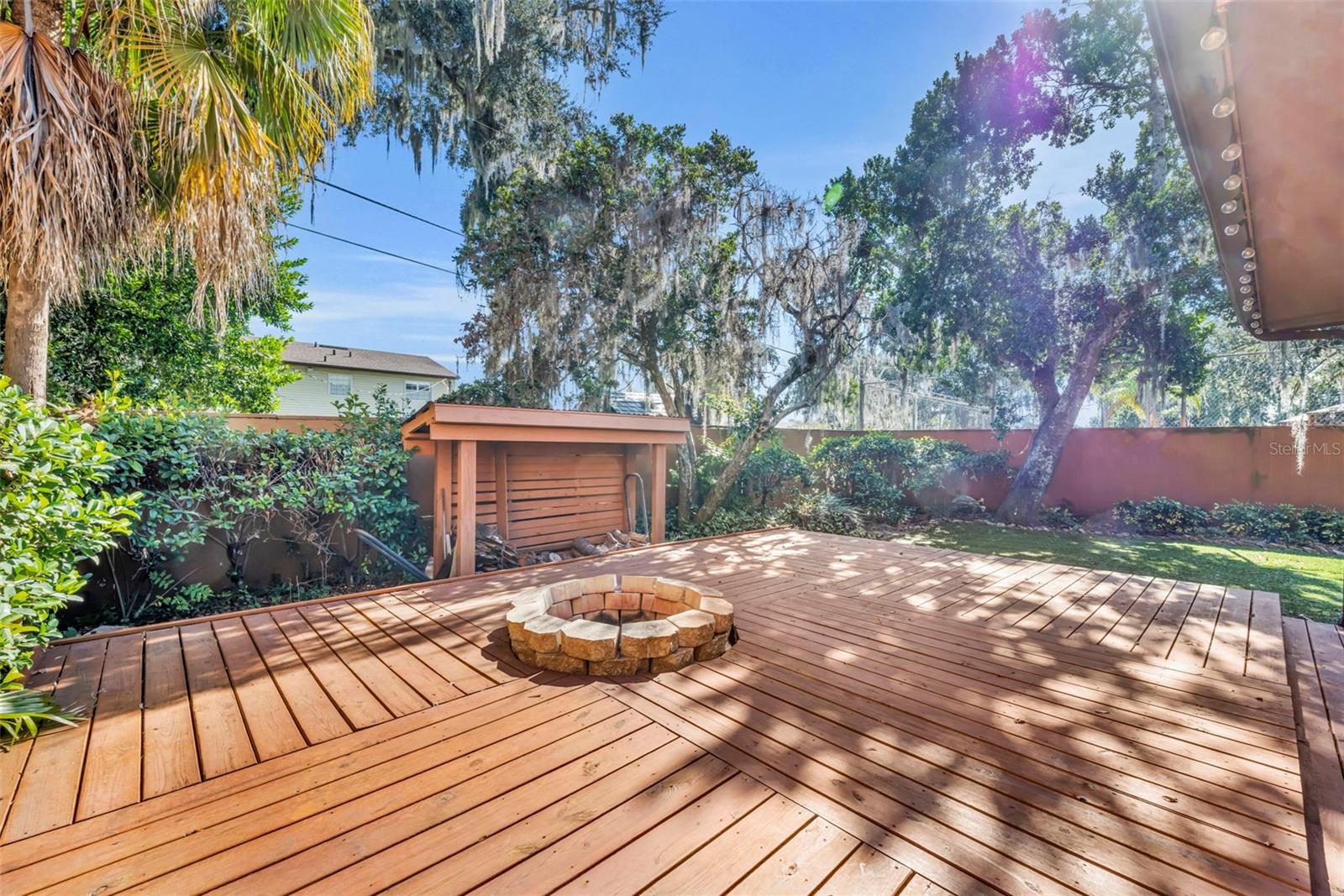 Image 28 of 44 For 115 Oaks Court