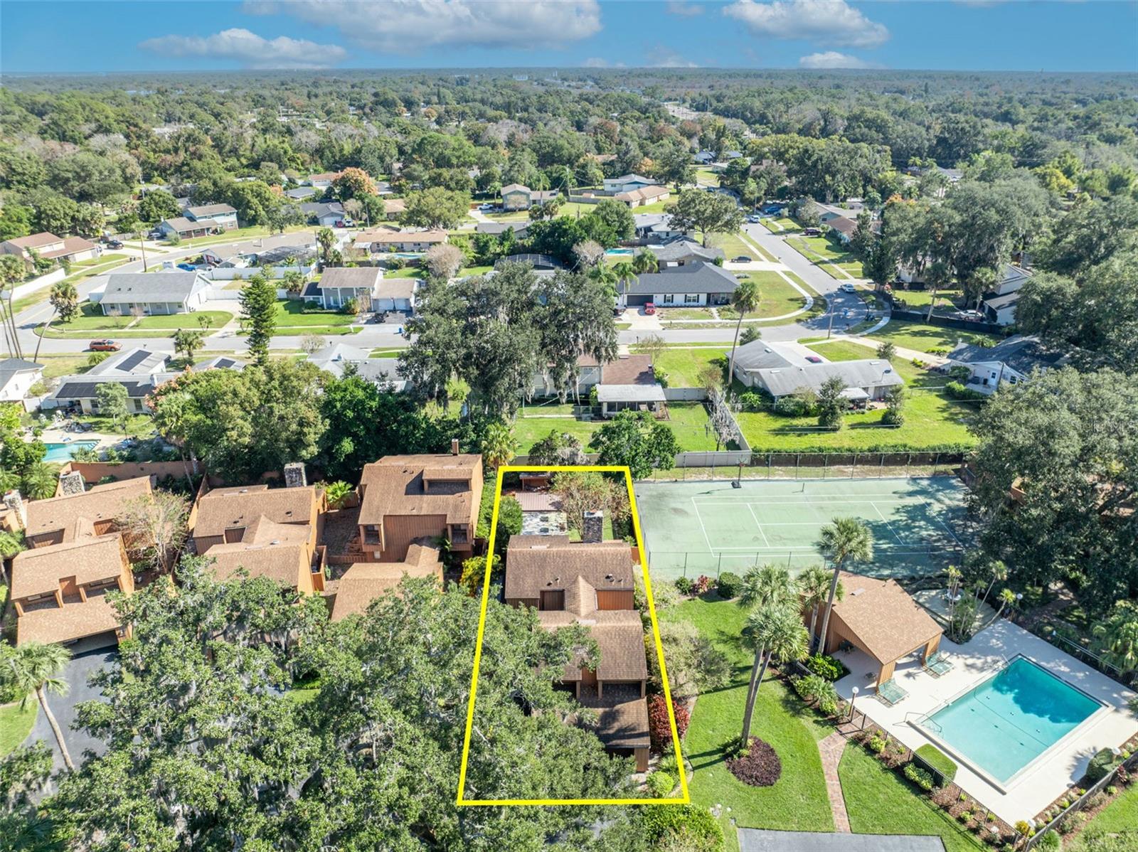 Image 33 of 44 For 115 Oaks Court