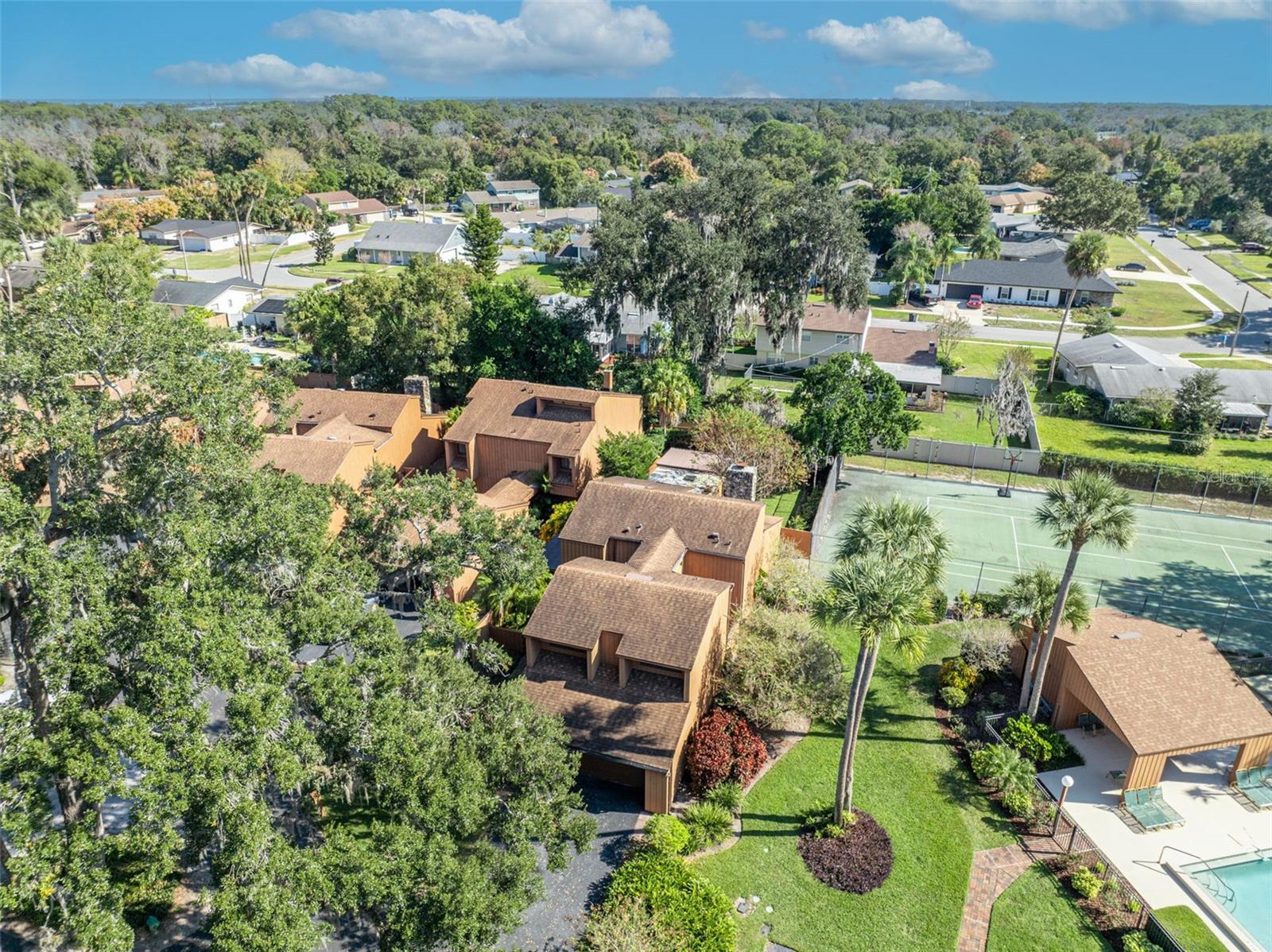 Image 35 of 44 For 115 Oaks Court