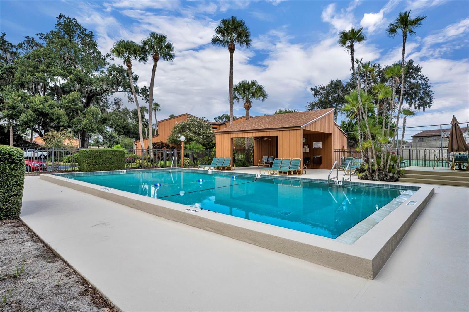 Image 40 of 44 For 115 Oaks Court