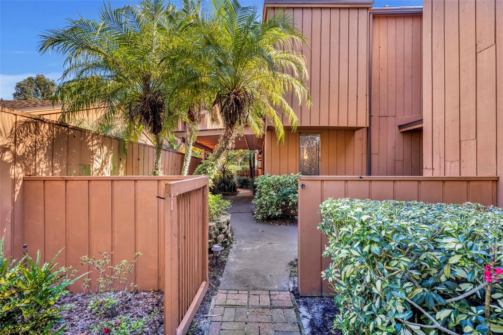 Image 43 of 44 For 115 Oaks Court