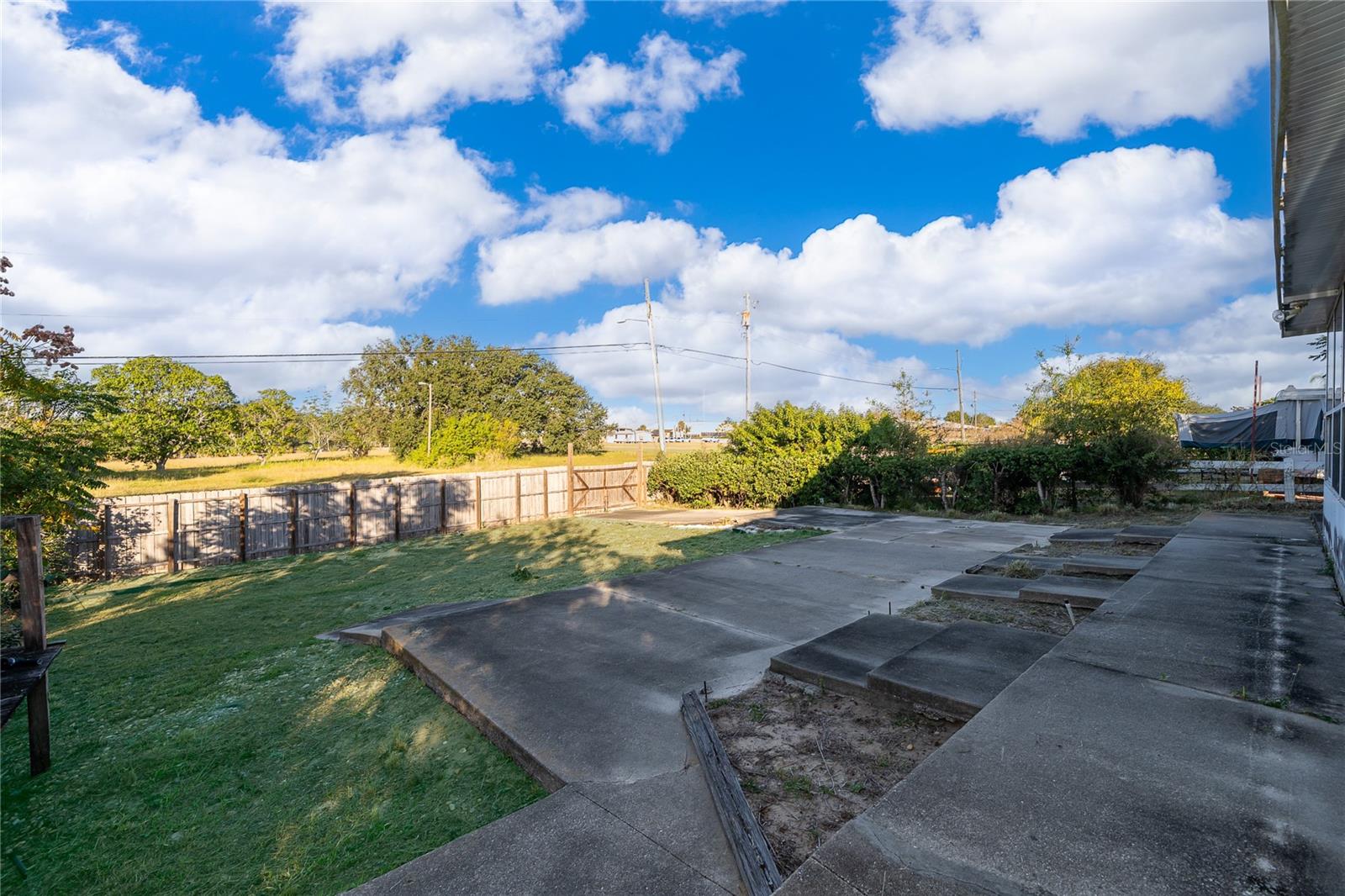 Image 16 of 20 For 1152 View Pointe Circle