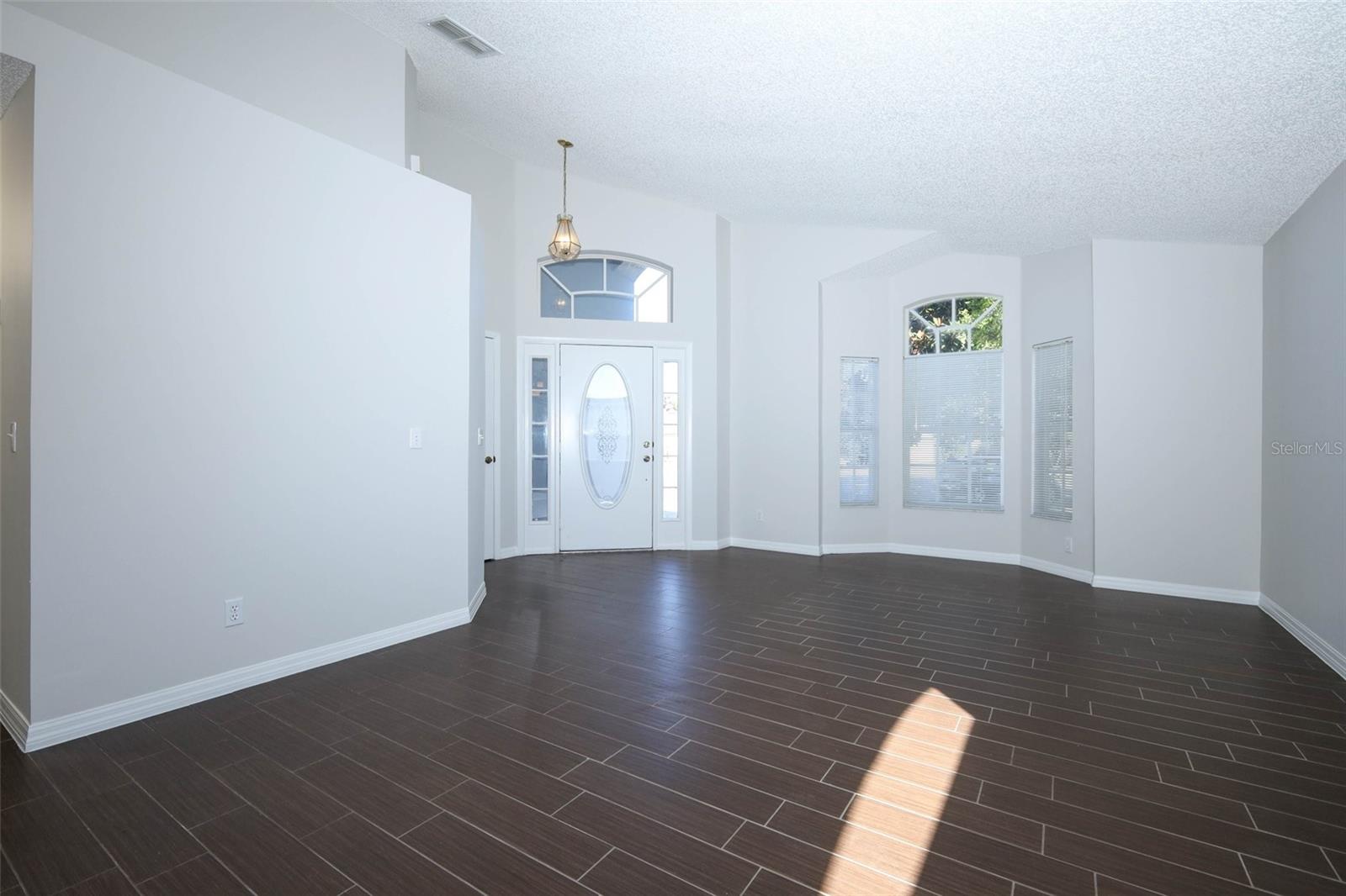 Image 6 of 61 For 2586 Alena Place