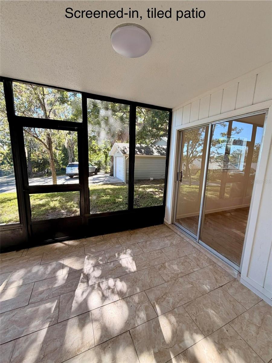 Image 11 of 33 For 201 Fernwood Street