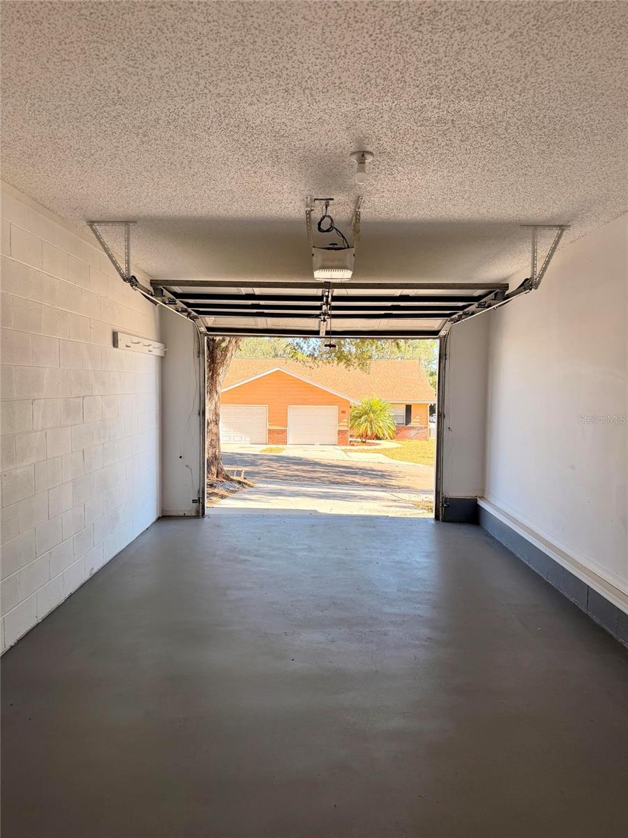 Image 31 of 33 For 201 Fernwood Street