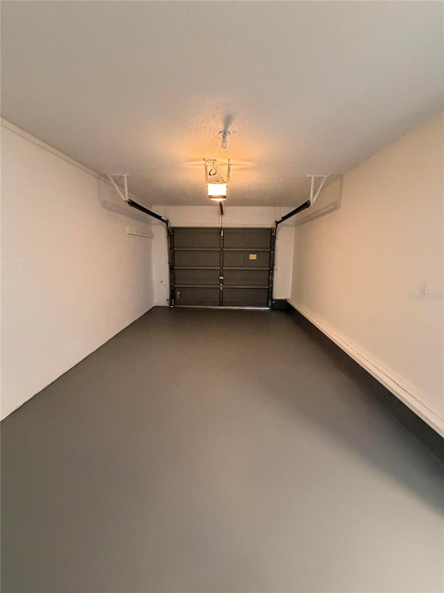 Image 32 of 33 For 201 Fernwood Street