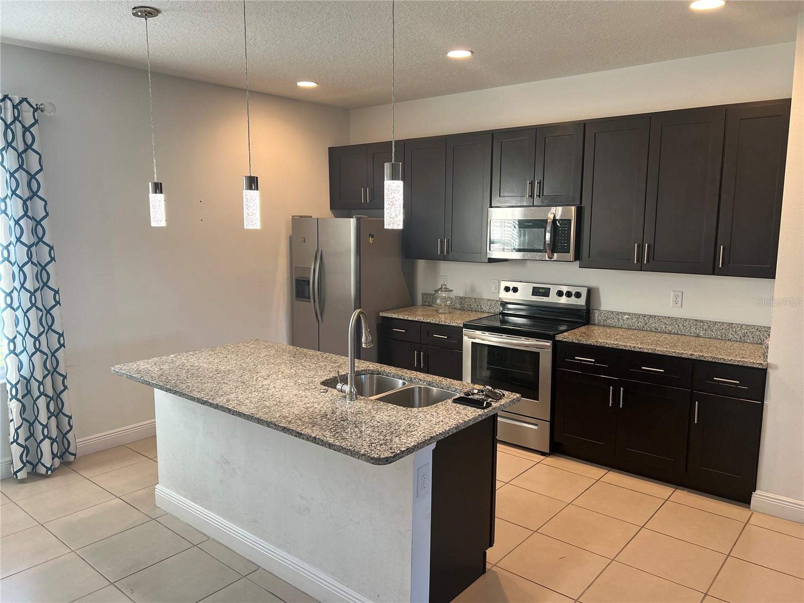 Image 2 of 7 For 312 Clearwater Lane