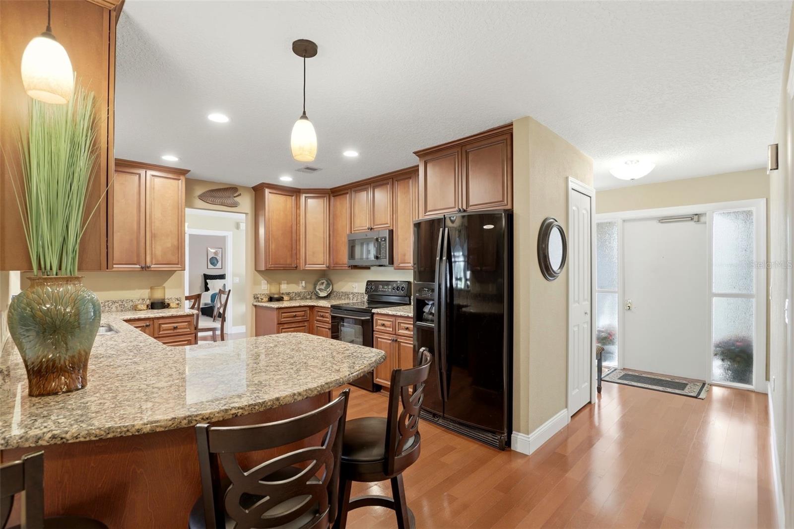 Image 12 of 42 For 323 Trancas Court