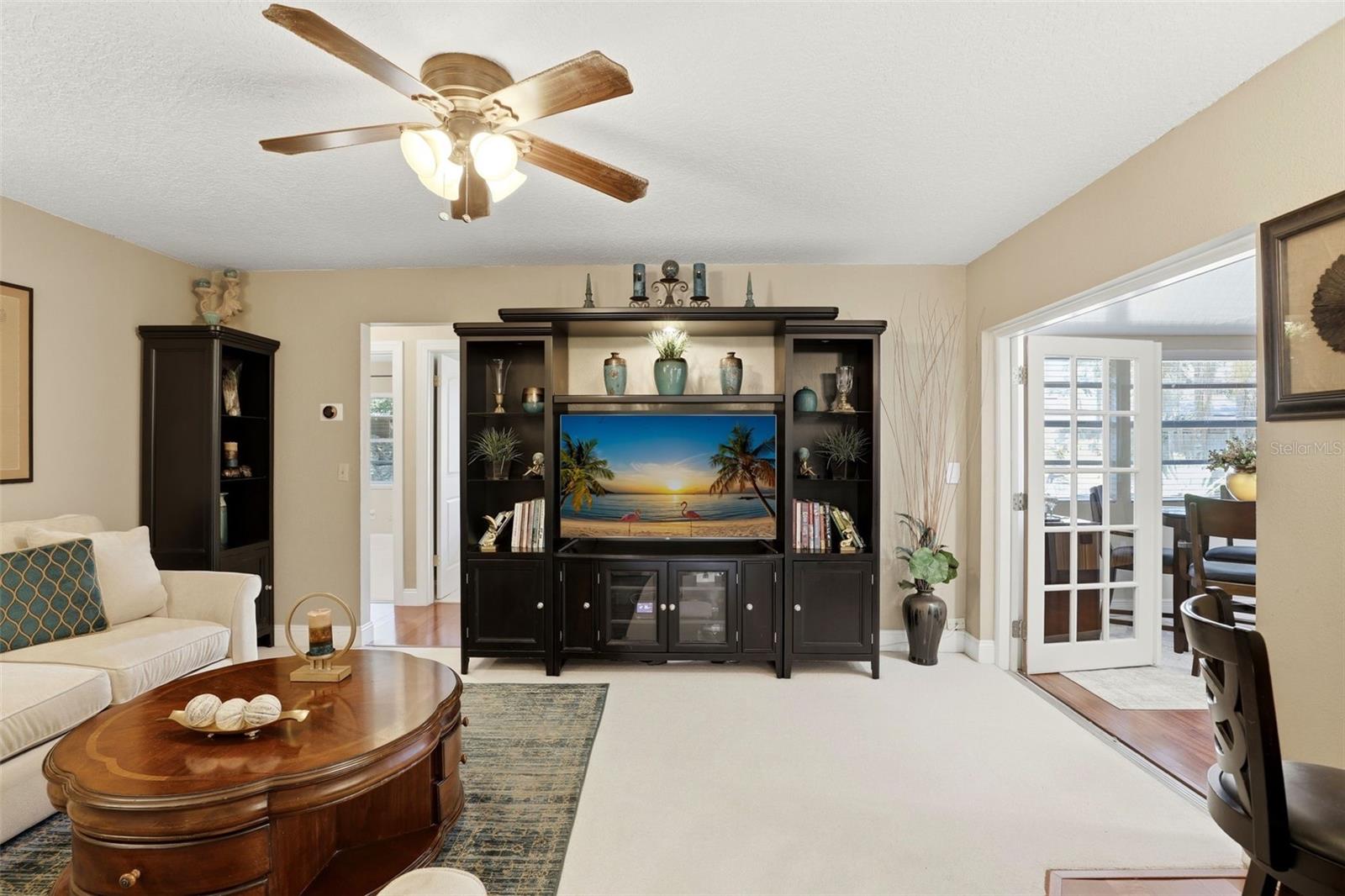 Image 16 of 42 For 323 Trancas Court