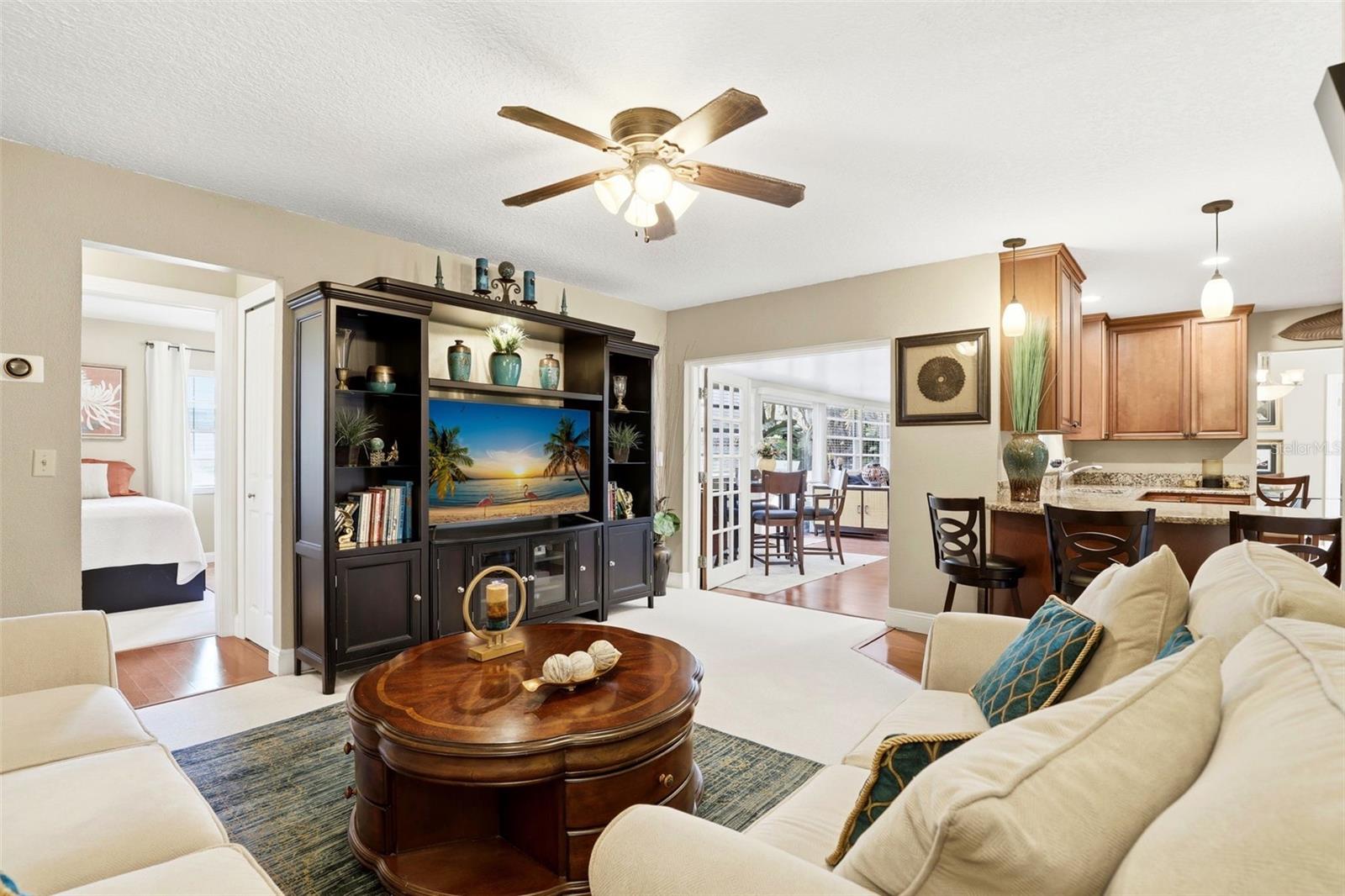 Image 17 of 42 For 323 Trancas Court