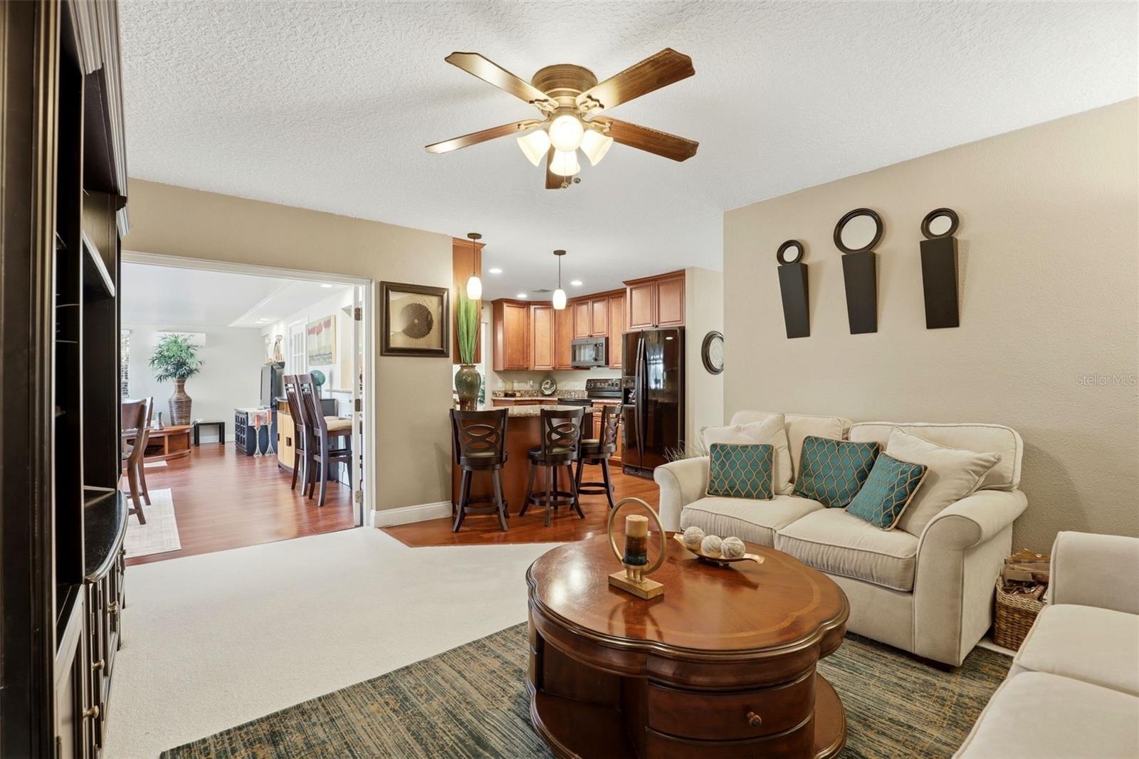 Image 18 of 42 For 323 Trancas Court