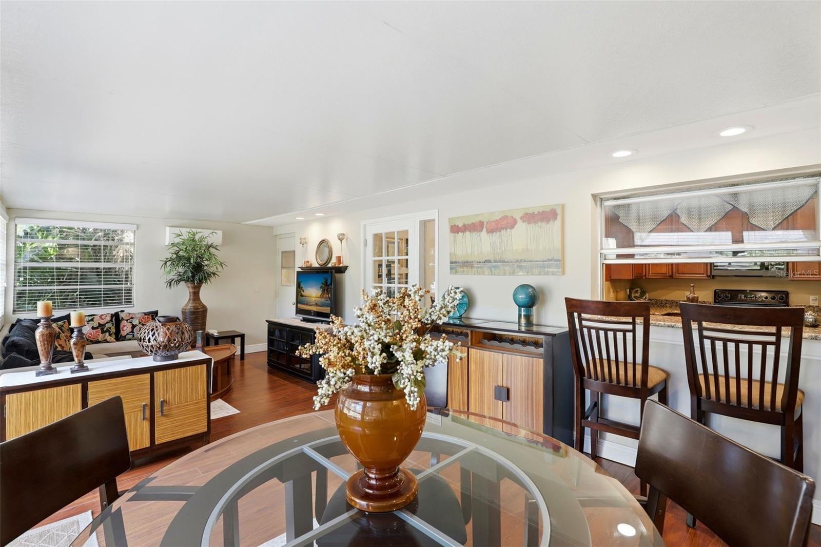 Image 20 of 42 For 323 Trancas Court