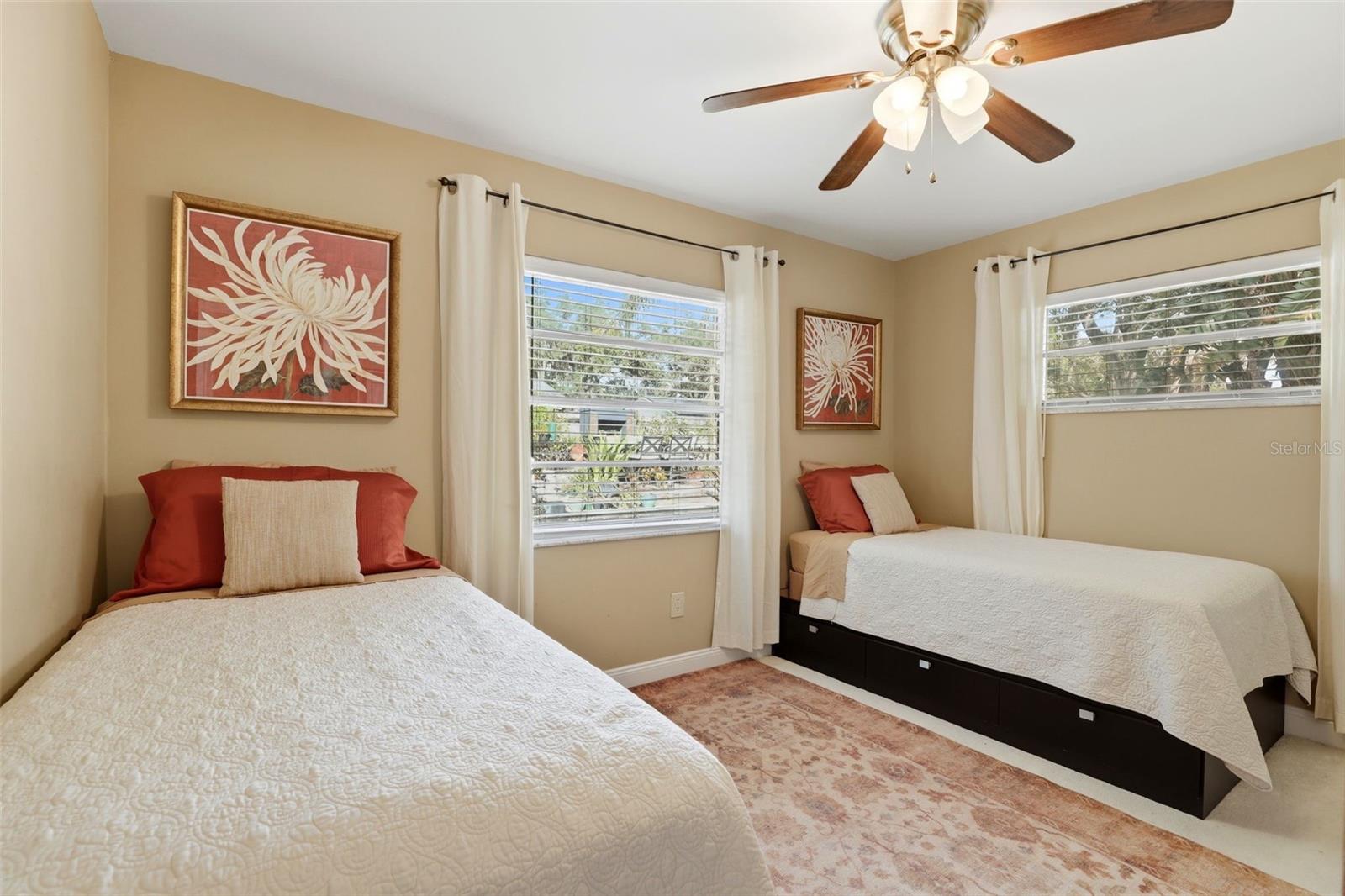 Image 28 of 42 For 323 Trancas Court