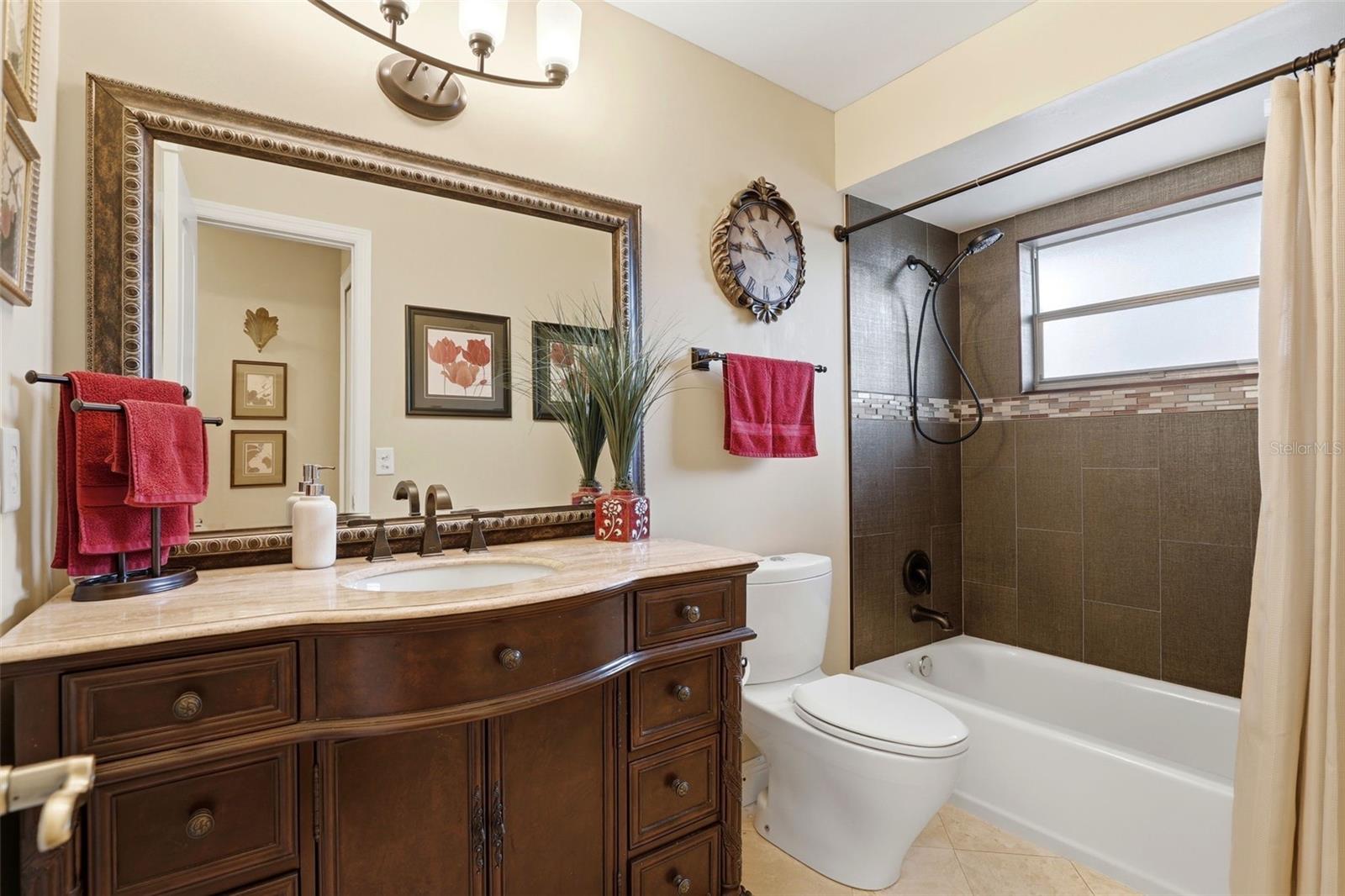 Image 29 of 42 For 323 Trancas Court