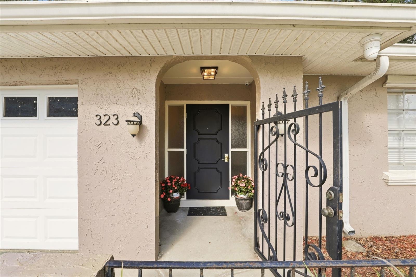 Image 3 of 42 For 323 Trancas Court