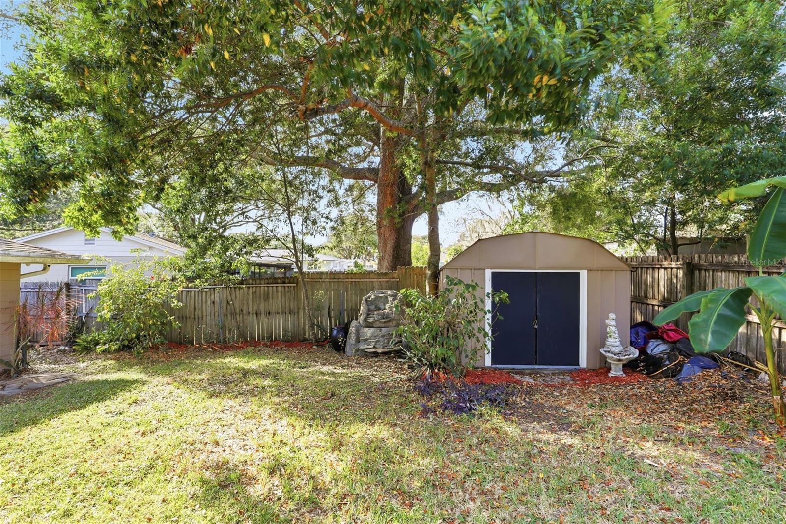 Image 38 of 42 For 323 Trancas Court