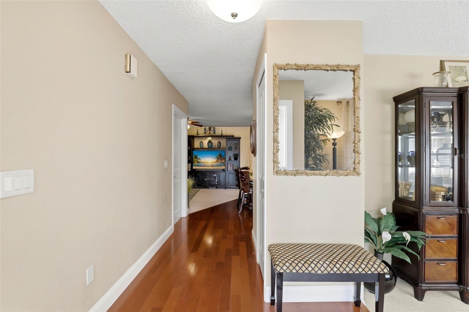 Image 4 of 42 For 323 Trancas Court