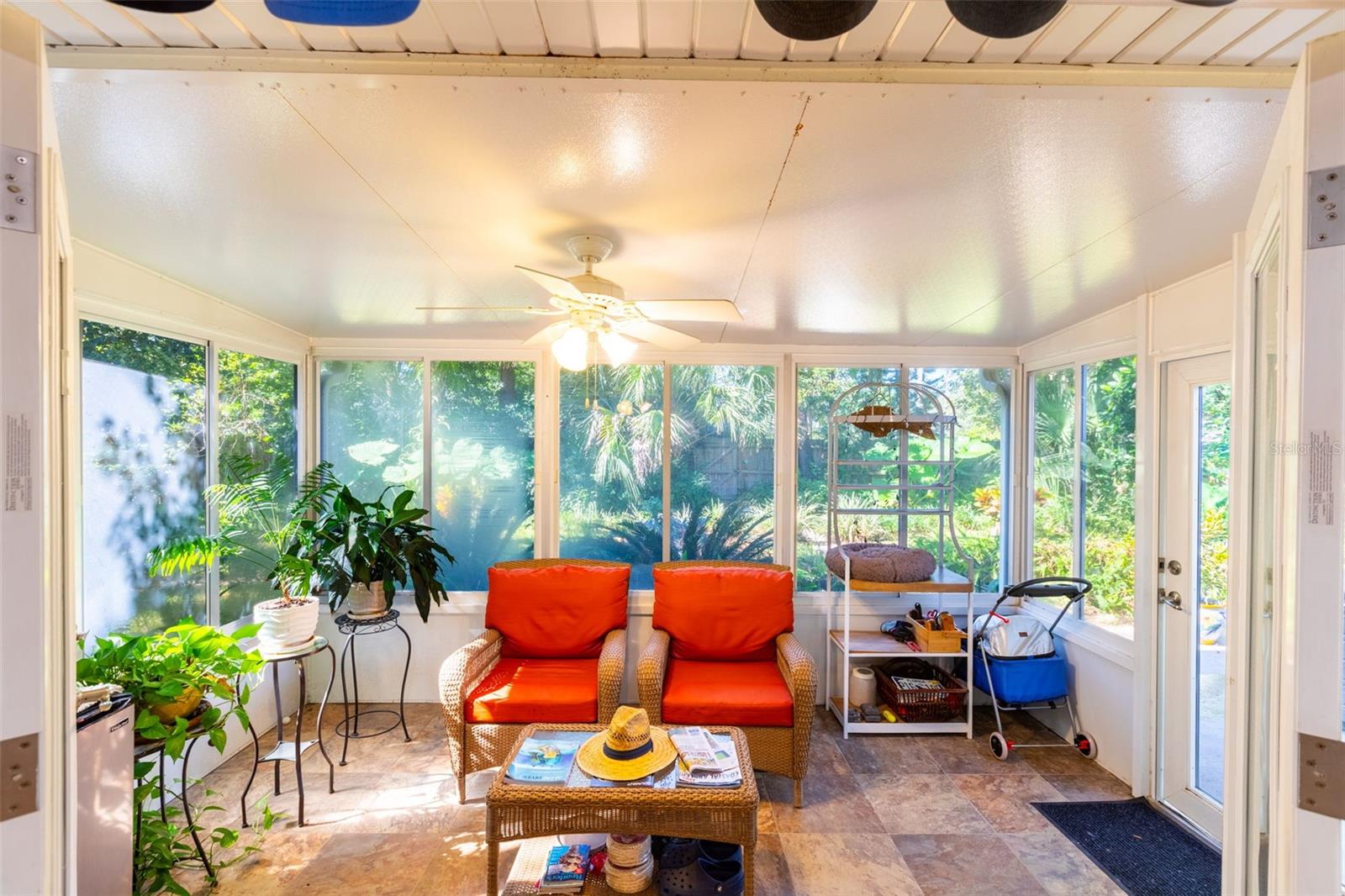 Image 33 of 56 For 258 Cambridge Drive