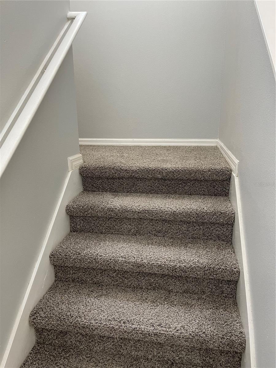 Listing photo id 10 for 2061 Retreat View Circle