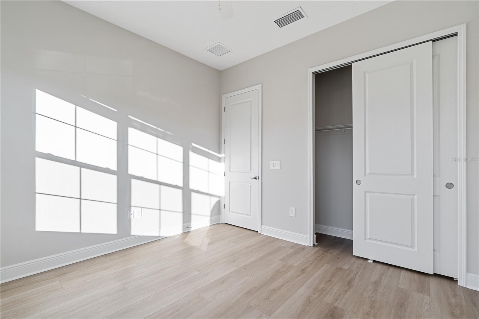 Image 6 of 33 For 7851 Stoney Bay Loop