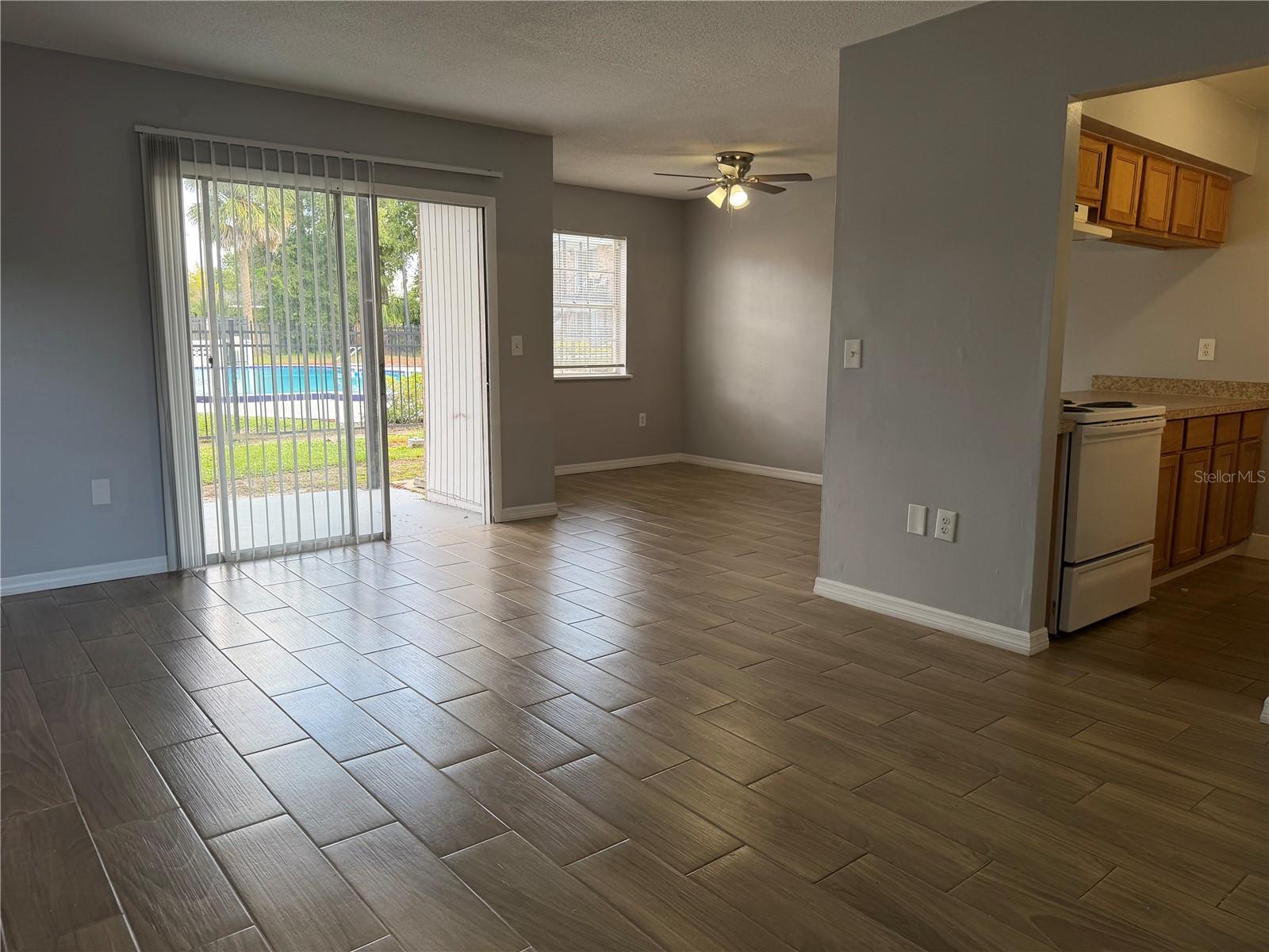 Image 5 of 9 For 5317 Curry Ford  P104