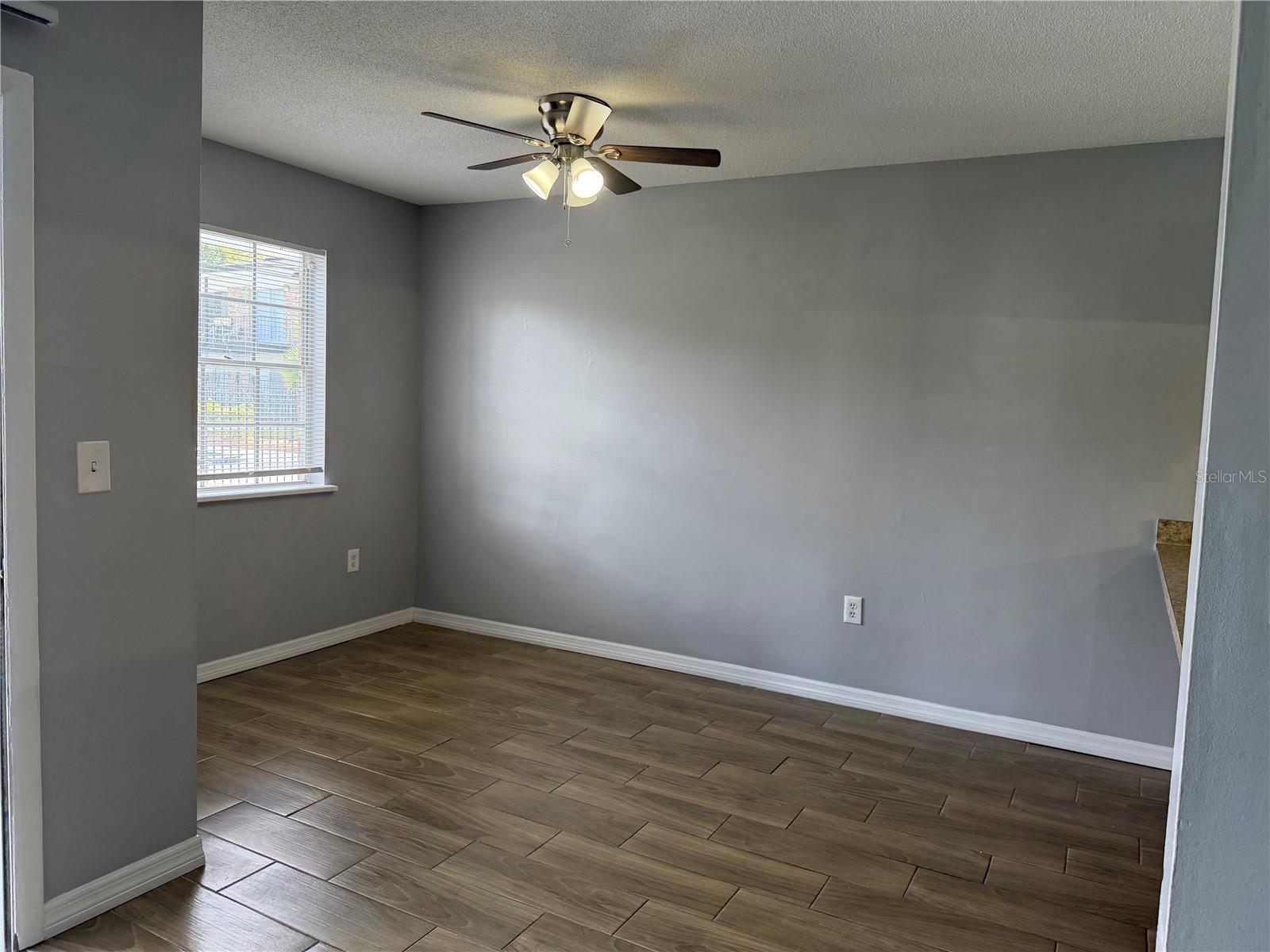 Image 6 of 9 For 5317 Curry Ford  P104