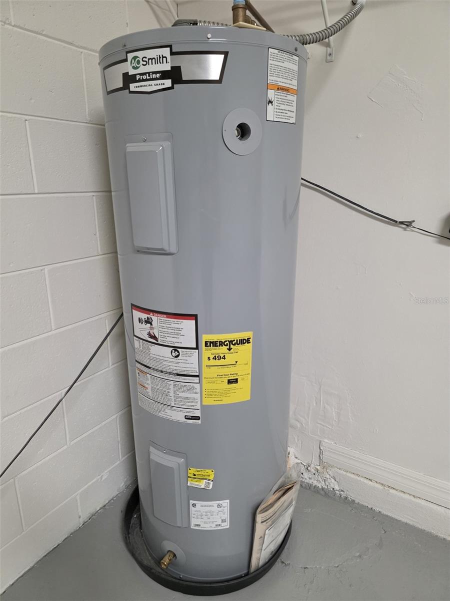 Image 30 of 31 For 1892 White Avenue