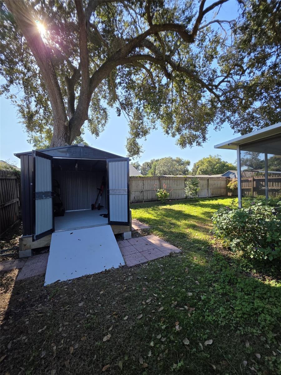 Image 6 of 31 For 1892 White Avenue