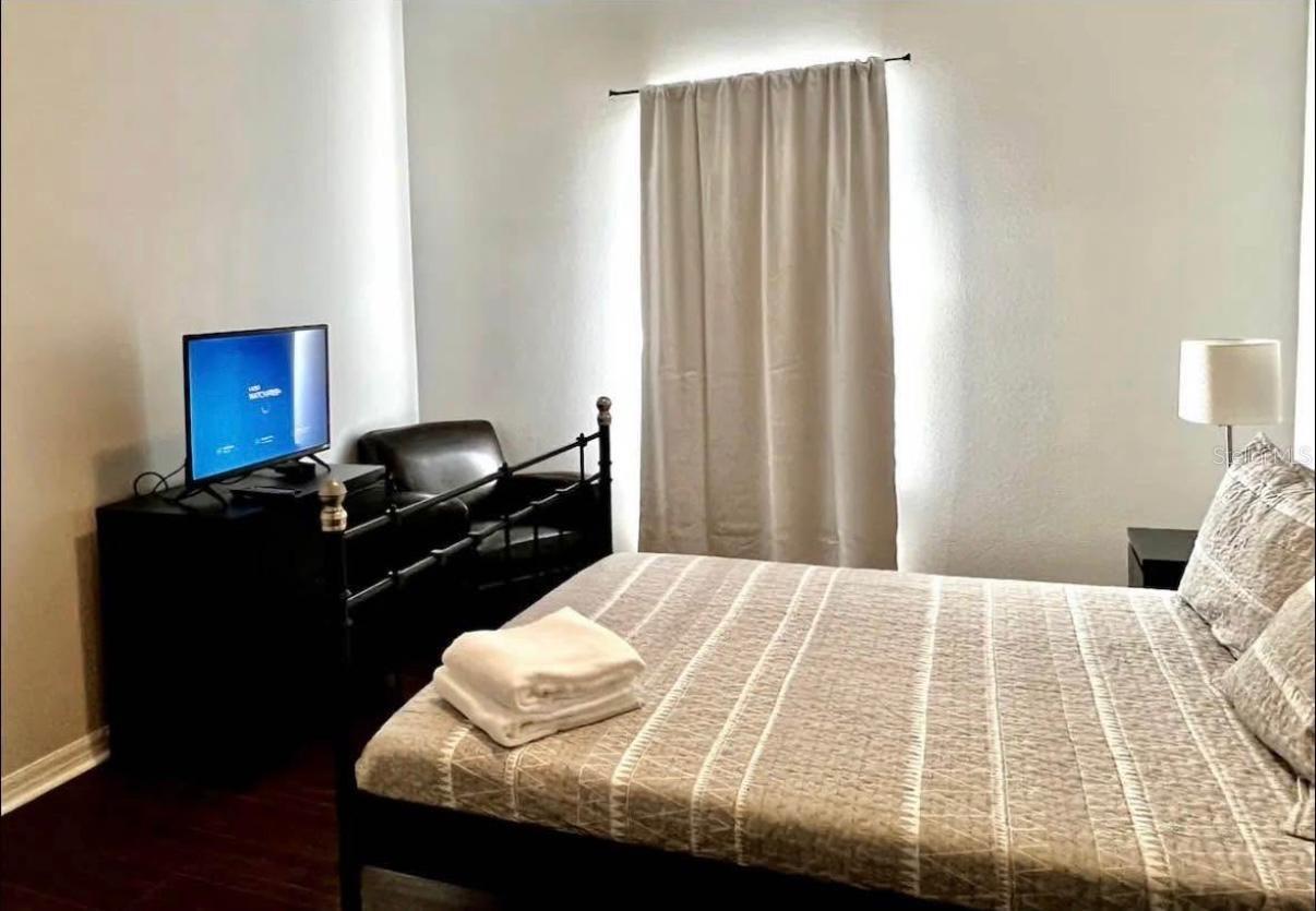 Image 10 of 13 For 5360 Diplomat Court 105