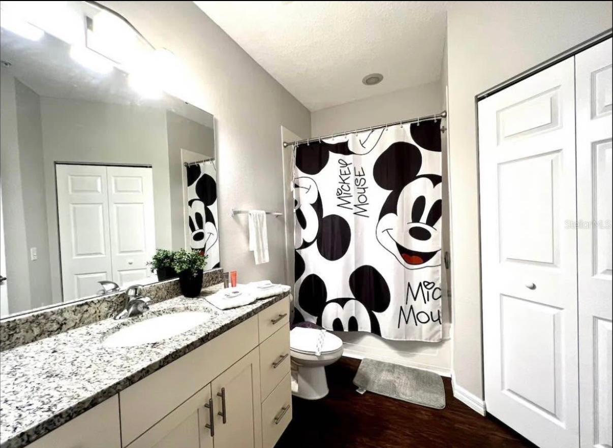 Image 11 of 13 For 5360 Diplomat Court 105