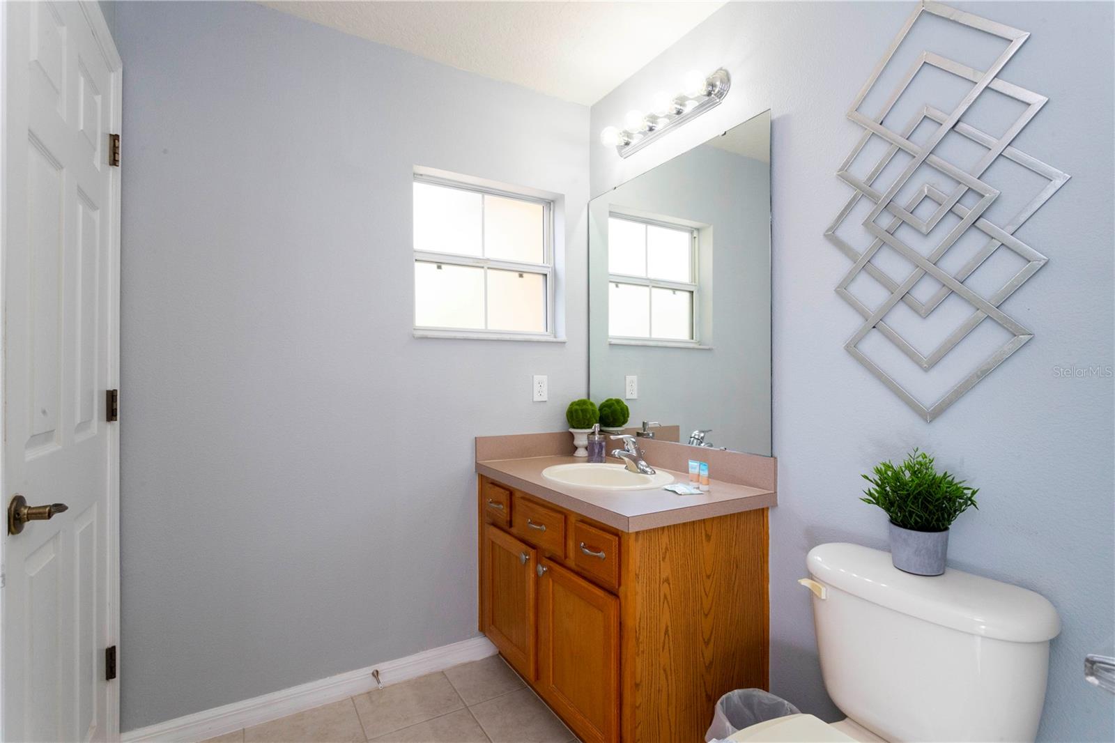 Image 36 of 54 For 3006 Yellow Lantana Lane