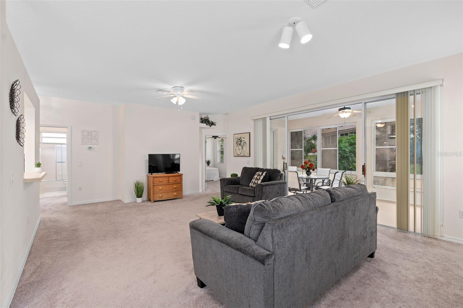 Image 12 of 43 For 321 Fernhill Drive