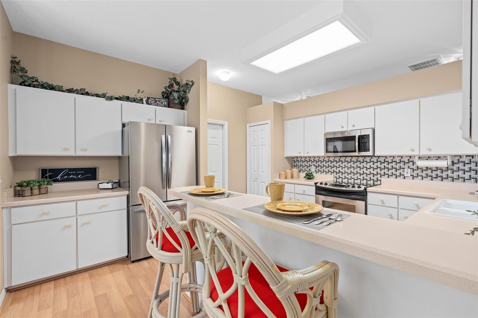 Image 15 of 43 For 321 Fernhill Drive